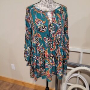 Spense Women's SZ 1X Teal green Tunic top w/trumpet sleeve round neck pleating